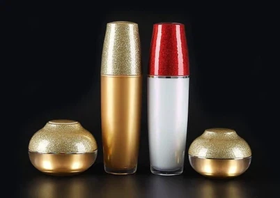 מיכלי קוסמטיקה זהב